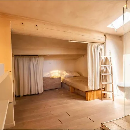Daire Appt Moderne Ac 2br 3p 5min-st Tropez Saint-Tropez